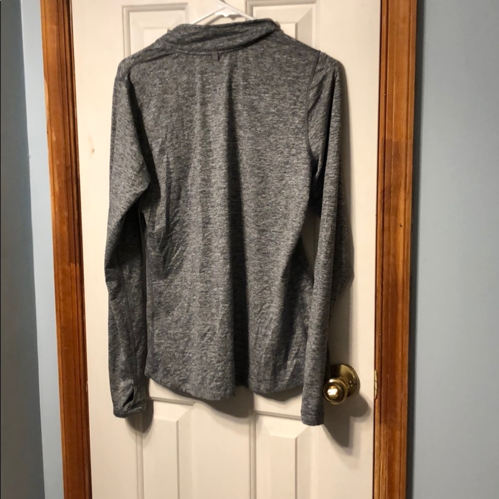 🛑SOLD🛑Nike Dry Fit Long Sleeve - Picture 8 of 8